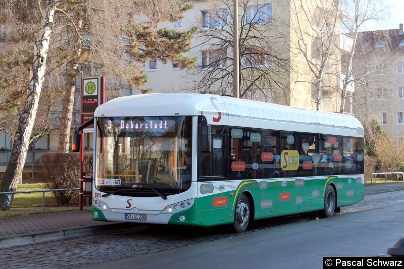 Bild: Bus 220(EVAG 101) als Linie 9 in Daberstedt.