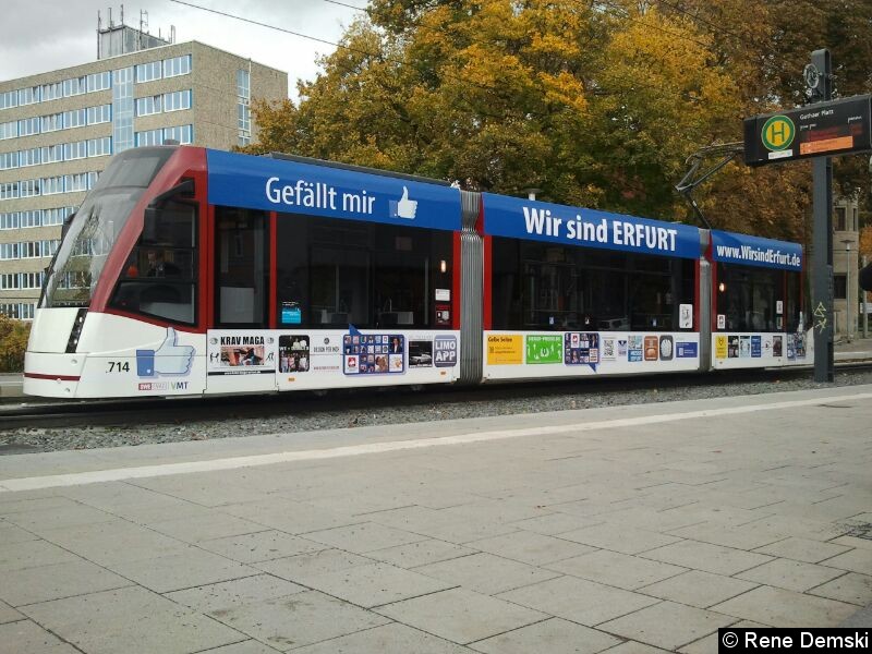 Bild: TW 714 als Fahrschule am Gothaer Platz.