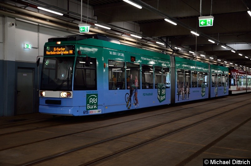 Bild: 615 + 616 in der Wagenhalle beim Tag der offenen Tür im Betriebshof Südost.