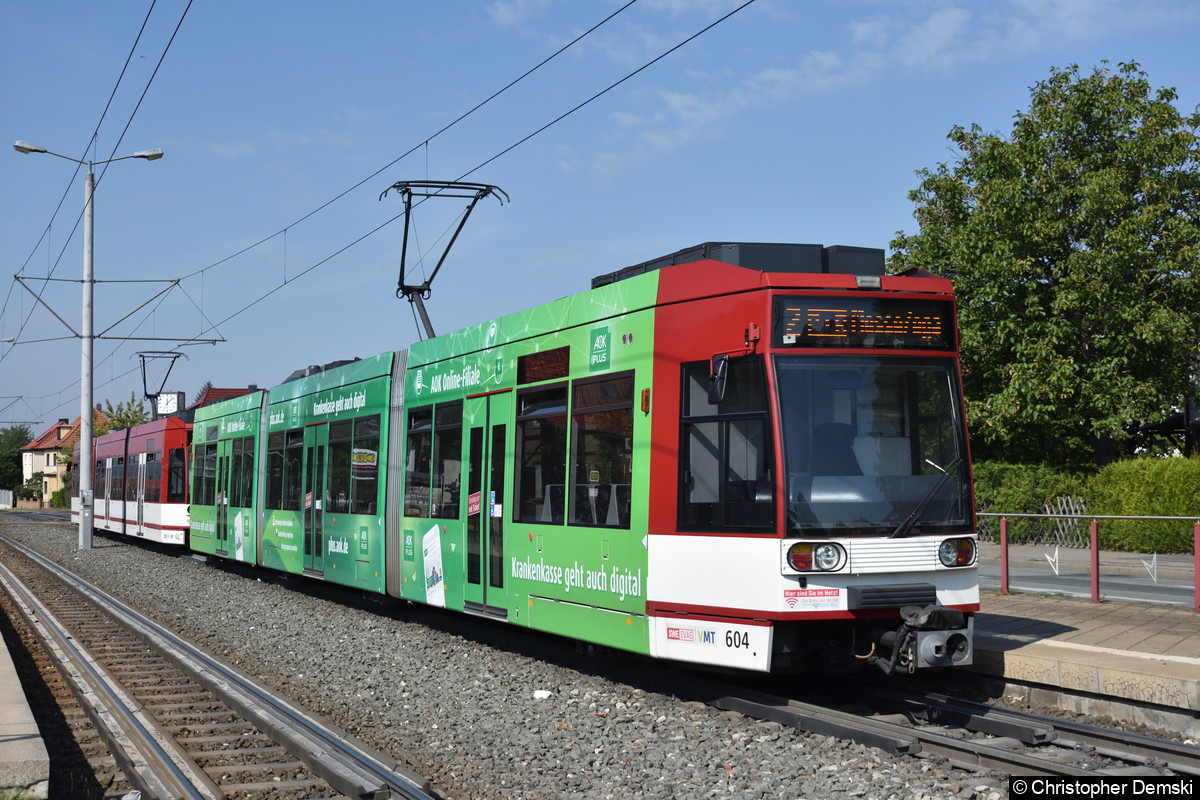 Bild: TW 602+604 als Linie 2 in der Haltestelle Blücherstraße.