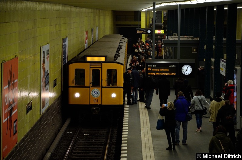 Bild: 131 als Sonderfahrt im Bahnhof Tempelhof.