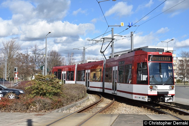 Bild: TW 602 als Fahrschule bei der Einfahrt in die Schleife Europaplatz.