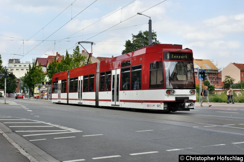 Bild: TW 601 am Ilversgehofner Platz.