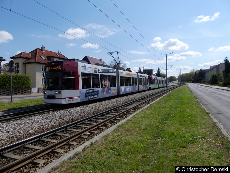 Bild: TW 609+608 als Linie 3 in Richtung Europaplatz auf der Kranichfelder Straße.