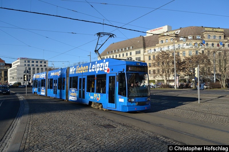 Bild: TW 1127 als Linie 4 am Hauptbahnhof