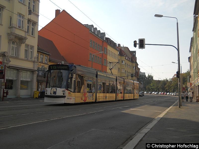 Bild: TW 644 an der Haltestelle Boynburgufer.