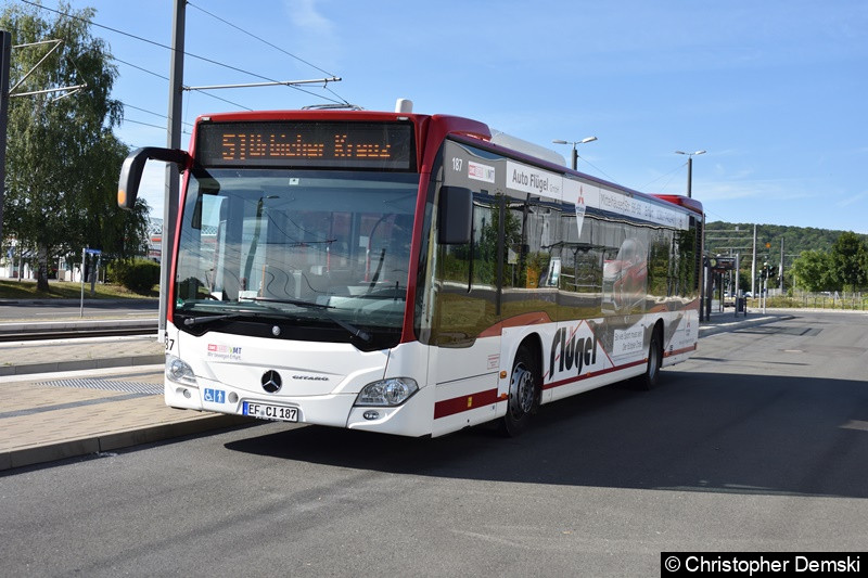 Bild: Wagen 187 als Linie 51 am der Endstelle Urbicher Kreuz.