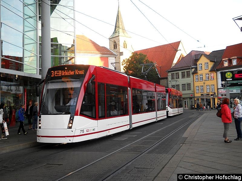 Bild: TW 715+640 am Anger auf der Linie 3.