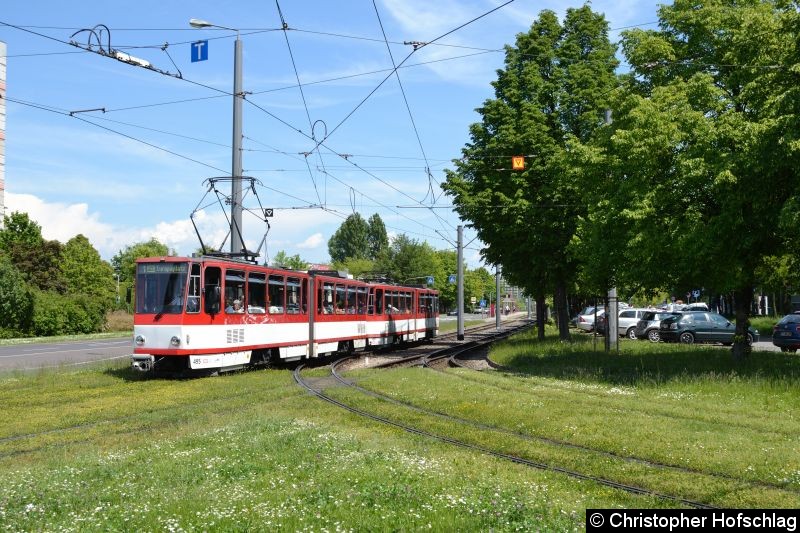 Bild: TW 495+405 als Linie 1 am Gleisdreieck Warschauer Straße.