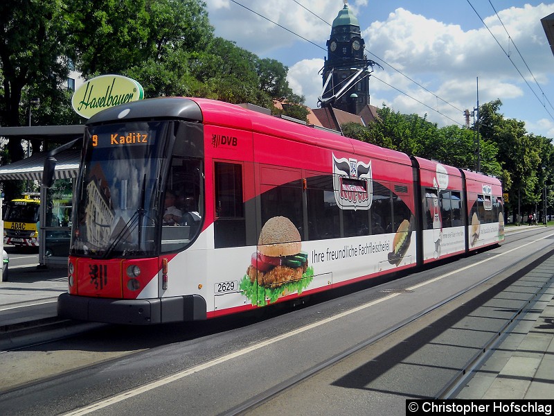 Bild: Als Linie 9 nach Kaditz an der Haltestelle Prager Straße.