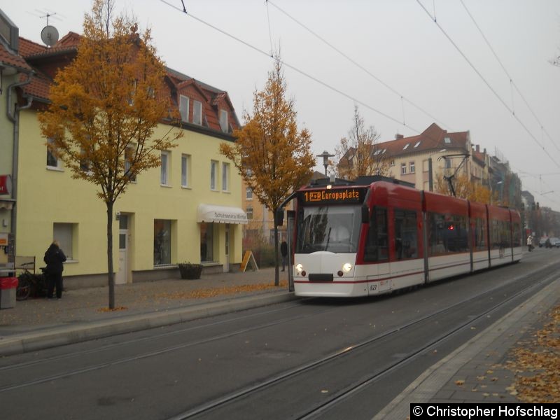 Bild: TW 627 an der Haltestelle Ilversgehofner Platz.