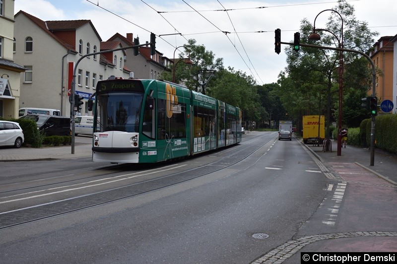 TW 636 als Linie 5 in Richtung Zoopark in der Arnstädter Straße.