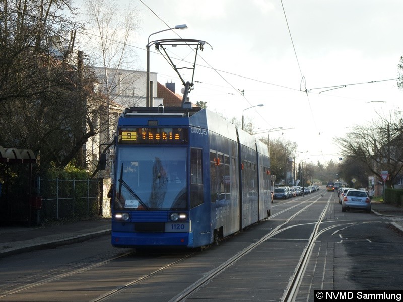 Bild: TW 1120 an der Haltestelle Markkleeberg,Parkstraße in Richtung Thekla