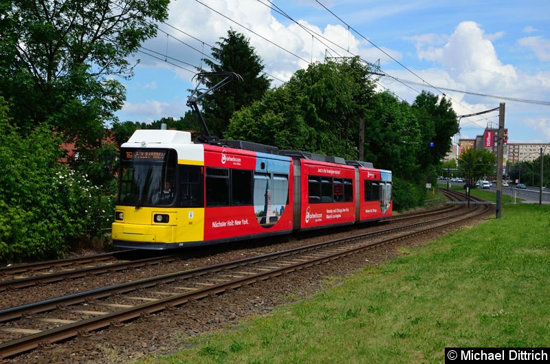 Bild: 1510 als Linie 16 kurz vor der Haltestelle Landsberger Allee/Rhinstr.