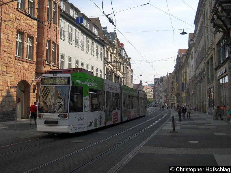 Bild: TW 614 in der Bahnhofstraße.