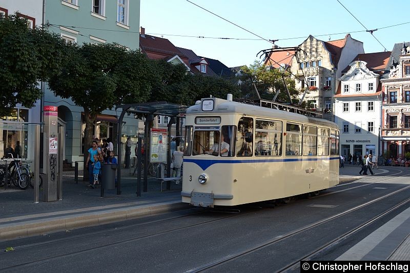 Bild: HTW3 als Sonderfahrt am Fischmarkt.