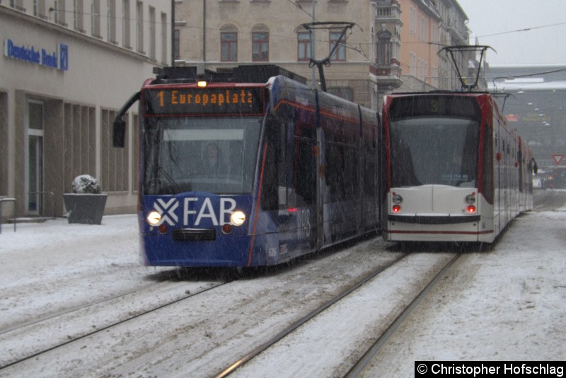 Bild: Combino Basic 626 als Linie 1 in Richtung Europaplatz über Lutherkriche/SWE in der Bahnhofstraße.