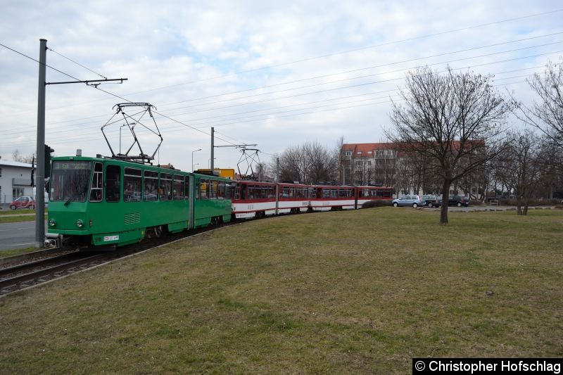 Bild: TW 518+519+405 in der Schleife Europaplatz.