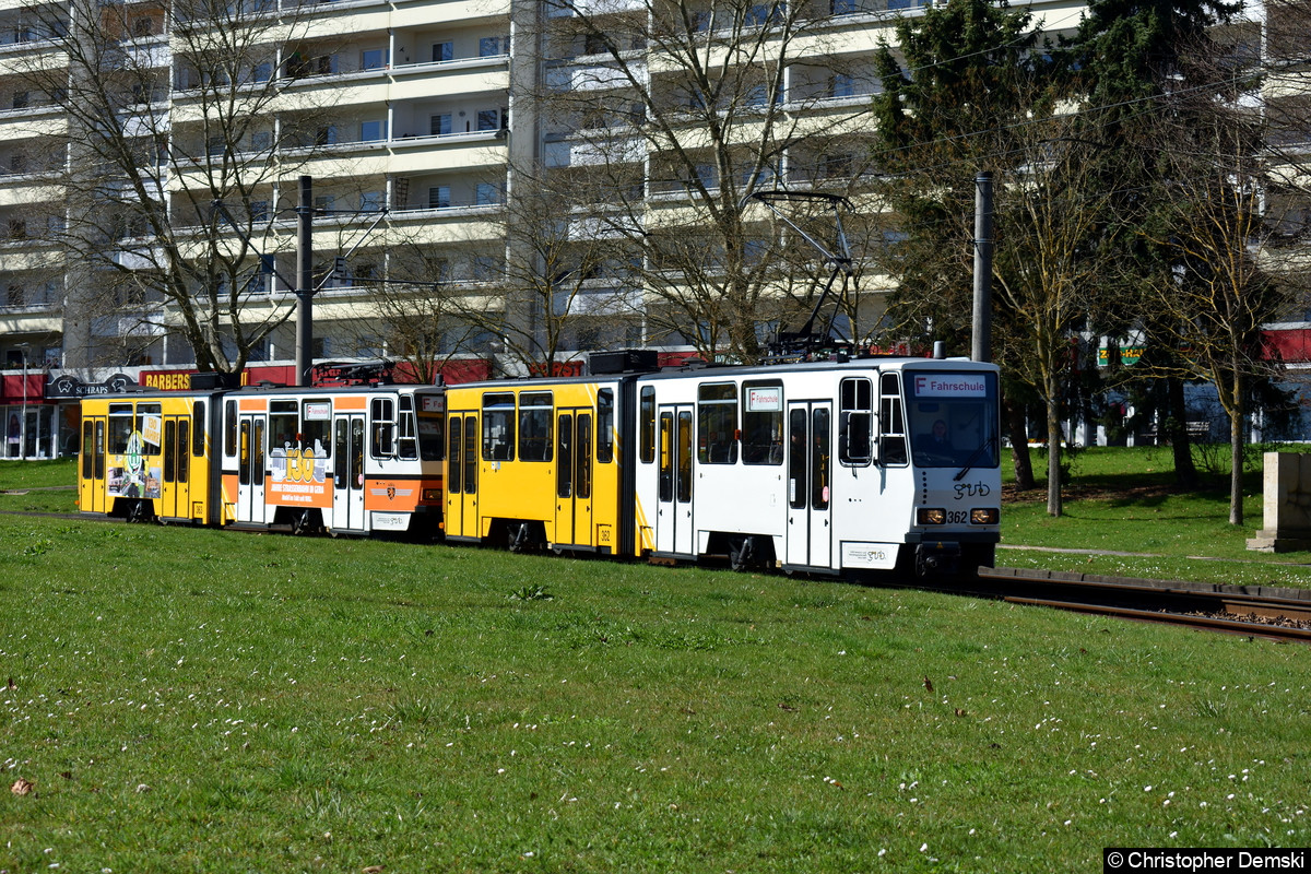 Tw 362+363 als Fahrschule kurz vor der Haltestelle Lusan-Laune.