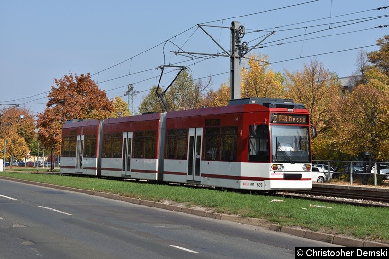 TW 609 als Linie 2 in Bereich Nodhäuser Straße kurz vor der Haltestelle Thüringen-Park.
