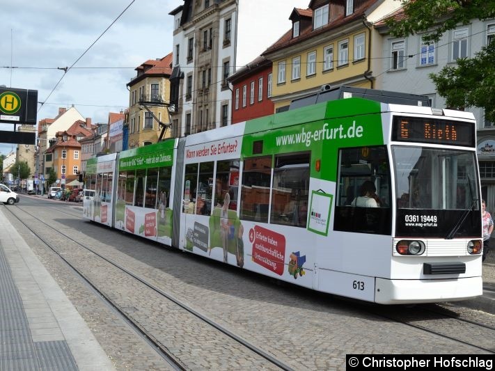 Bild: TW 613 an der Haltestelle Domplatz Nord