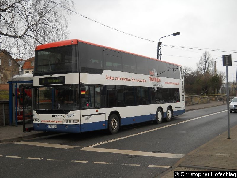 Bild: Bus 284 an der Huttenstraße.