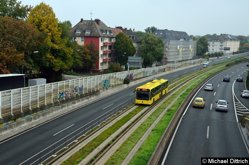 Bus 4672 als Linie 146 zwischen den Haltestellen Oberschlesienstraße und Wasserturm.