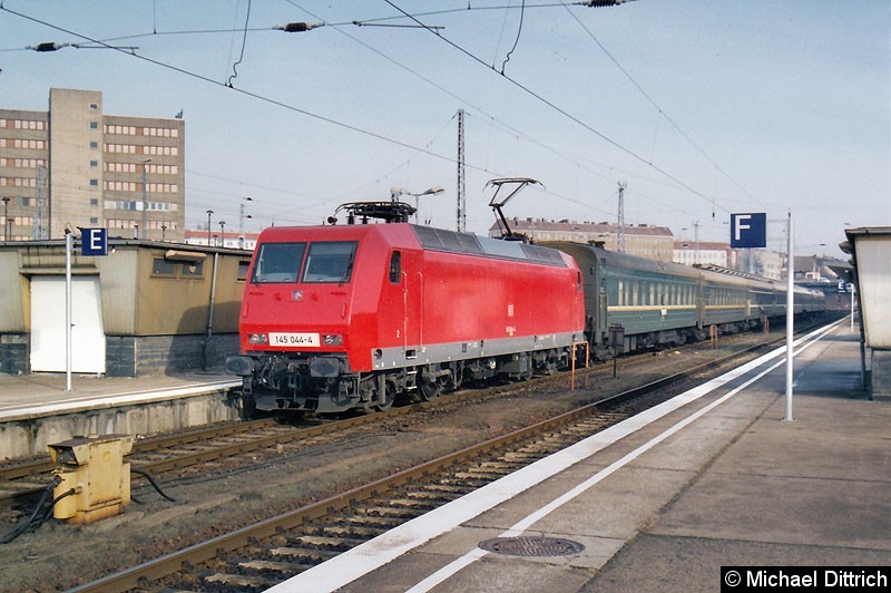 Bild: 145 044 am D1248 in Berlin-Lichtenberg.