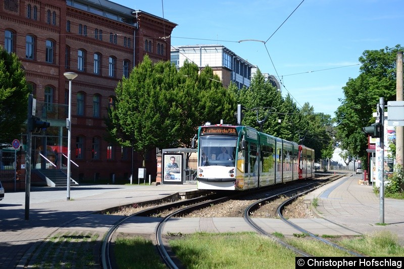 Bild: TW 635+701 an der Haltestelle Gorkistraße.