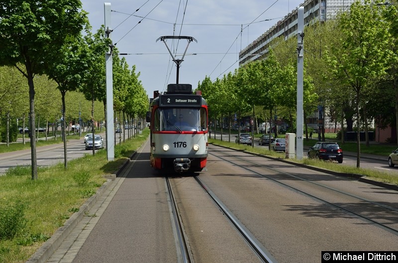 Sonderfahrt mit 1176 + 204: Auf der Straße 