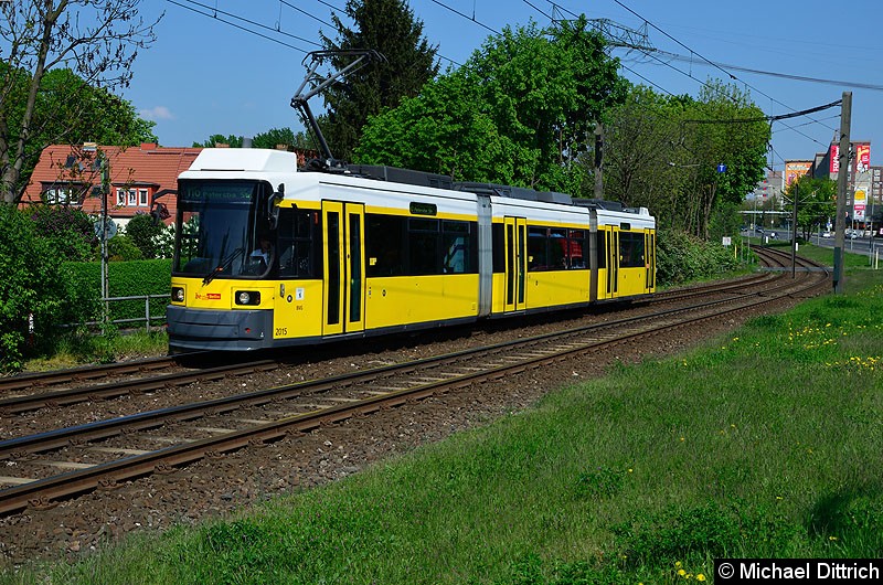Bild: 2015 als Linie M6 kurz vor der Haltestelle Landsberger Allee/Rhinstr.