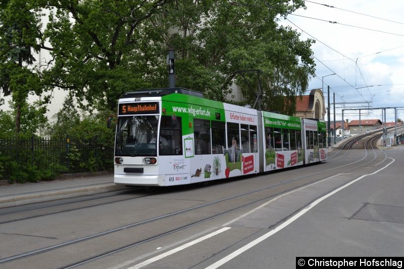 Bild: TW 613 als Linie 5 kurz vor der Haltestelle Salinenstraße.