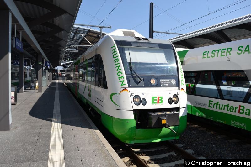 Bild: VT 201 (615 701-5) in Erfurt Hauptbahnhof.