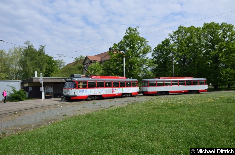 Bild: Sonderfahrt mit 1176 + 204: In der Wendeschleife Frohe Zukunft.