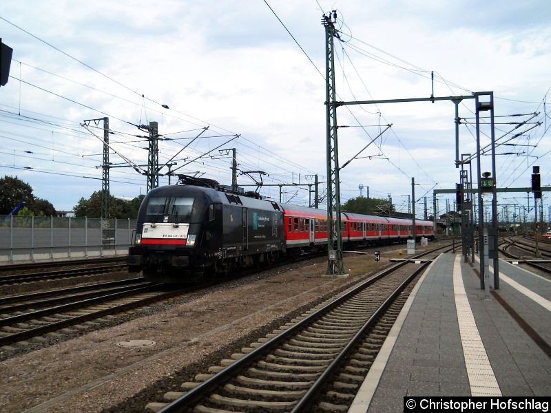 Bild: Als RB bei der Einfahrt in Erfurt Hauptbahnhof.