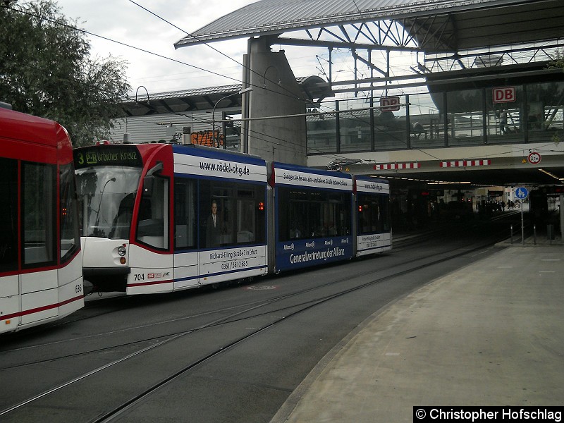 Bild: Als zweiter Wagen an TW 636 am Hauptbahnhof.