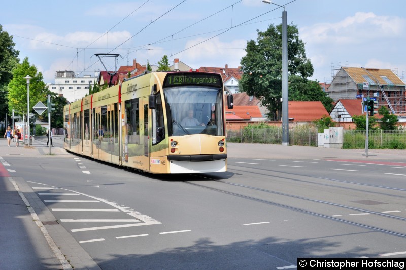 Bild: TW 629 auf der Stadtbahnlinie 1 bei Ausfahrt aus der Haltestelle Ilvergeshofner Platz.