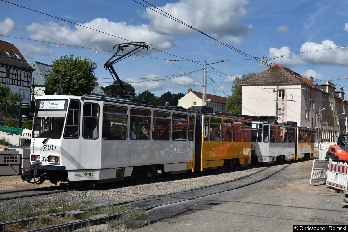 Tw 314+315 als Linie 3 in der Wiesestraße in Richtung Lusan/Zeulsdorf.