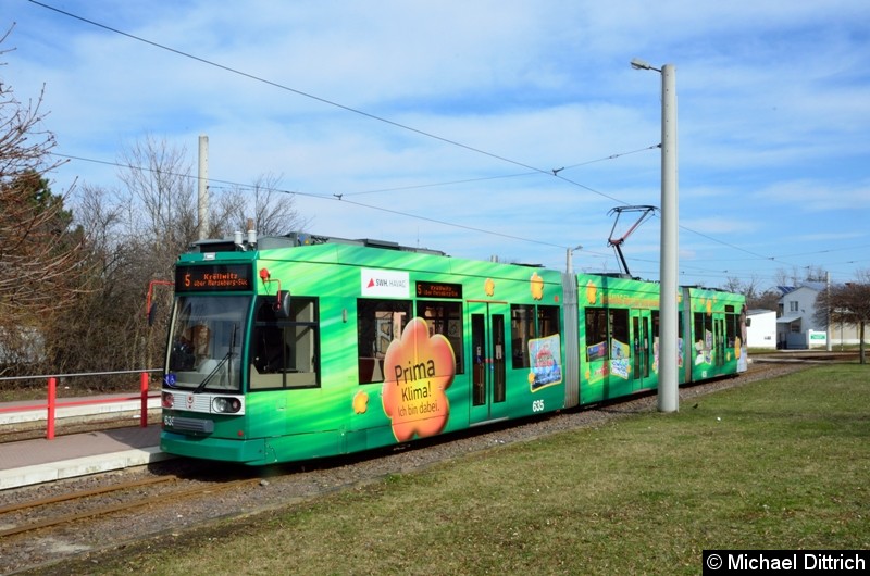 Bild: Tw 635 als Linie 5 an der Endhaltestelle Bad Dürrenberg.