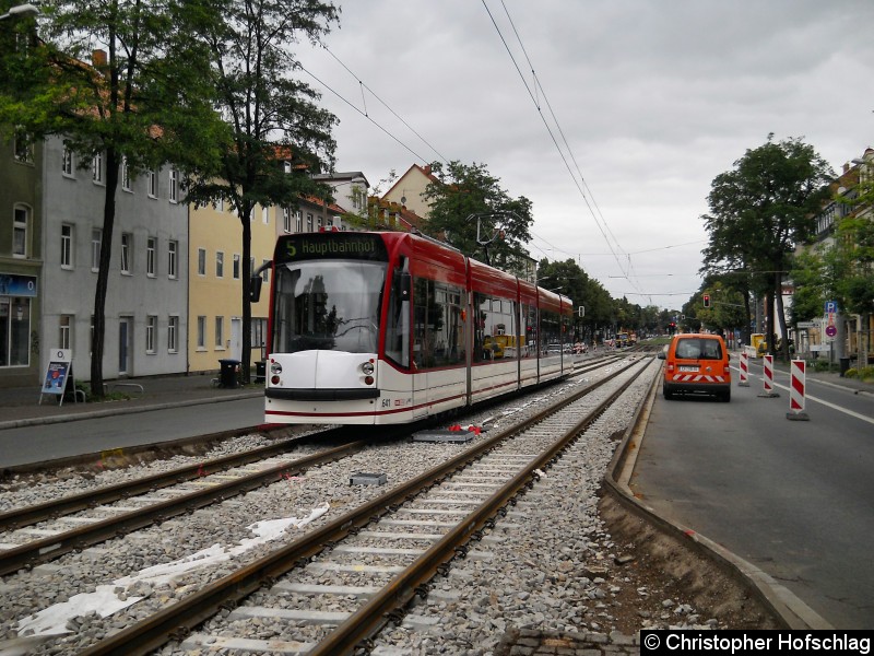 Bild: TW 641 als Linie 5 in der Magdeburger Allee.