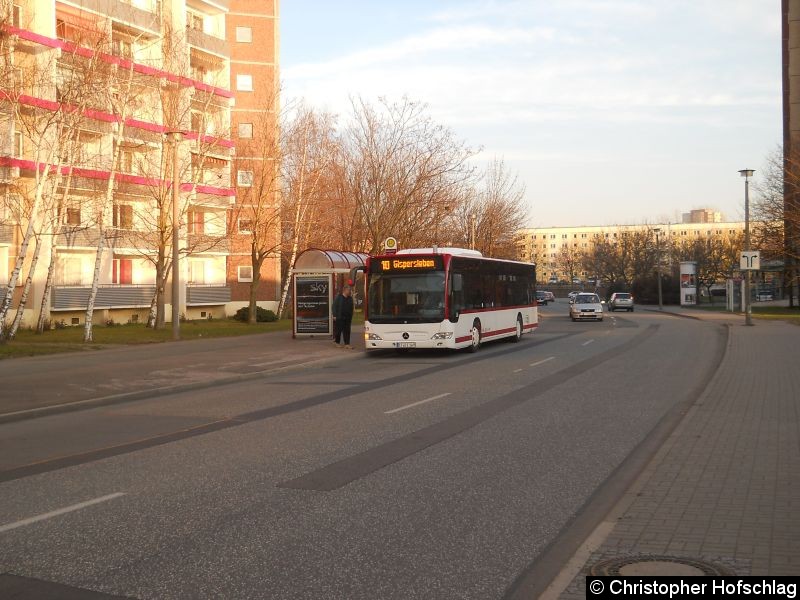 Bild: 169 am Moskauer Platz auf der Linie 10.