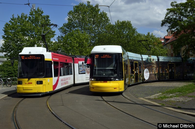GT6U 1513 (links als Linie 12) und F6Z 4021 (rechts als Linie 27) in der Wendeschleife Pasedagplatz.