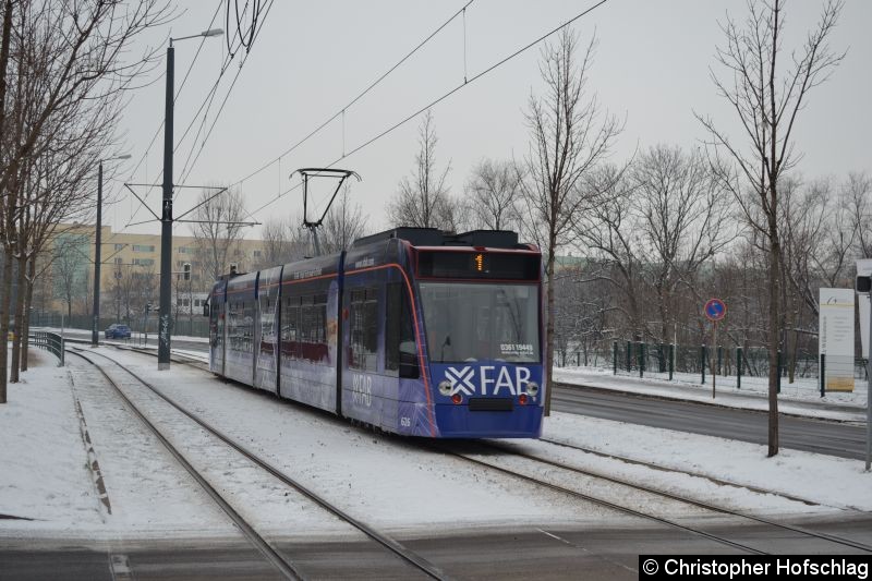 Bild: TW 626 auf dem Weg zur Haltestelle  Berliner Straße.