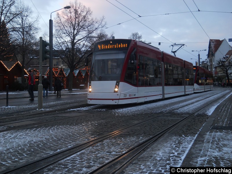 Bild: Domplatz Süd als Linie 4 in Richtung Bindersleben .