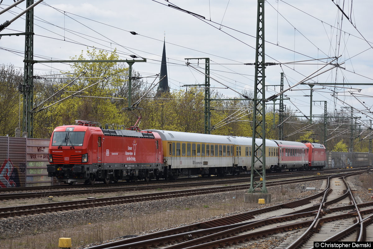 Bild: 193 969+Systemtechnikzug+101 020-6 bei der Durchfahrt in Erfurt Hauptbahnhof.