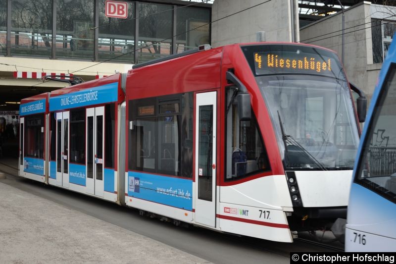 Bild: TW 717 als zweiter Wagen einer Combino Traktion.