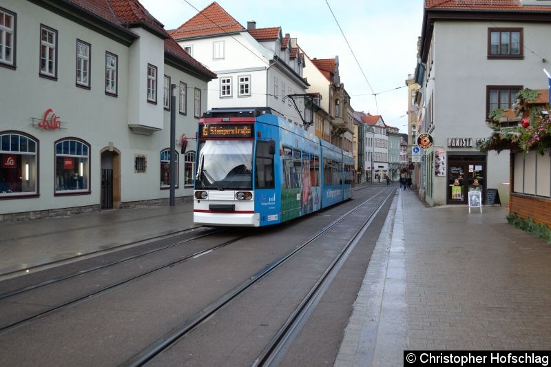 Bild: Tw 610 als Linie 6 auf der Schlösserbrücke.