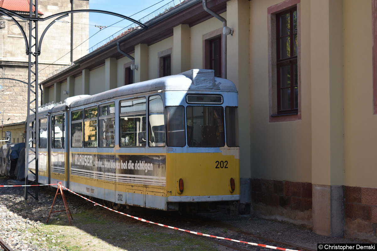 Tw 202 im Straßenbahndepot.