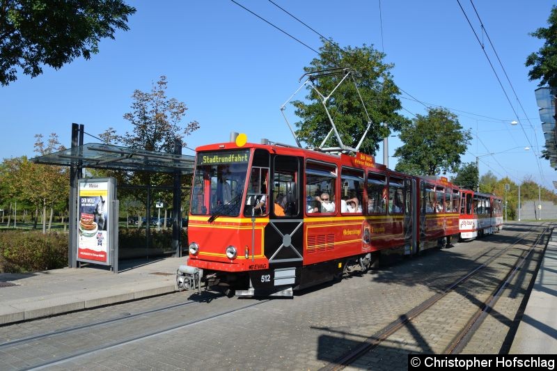 Bild: TW 512+520 als Stadtrundfahrt an der Haltestelle Messe.