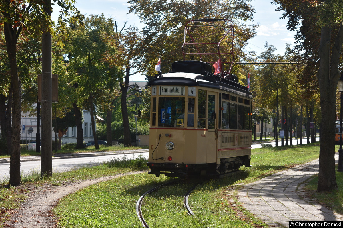 Tw 17 unterwegs aufen Marienring in Richtung Curt.-Becker-Platz (Theaterplatz).